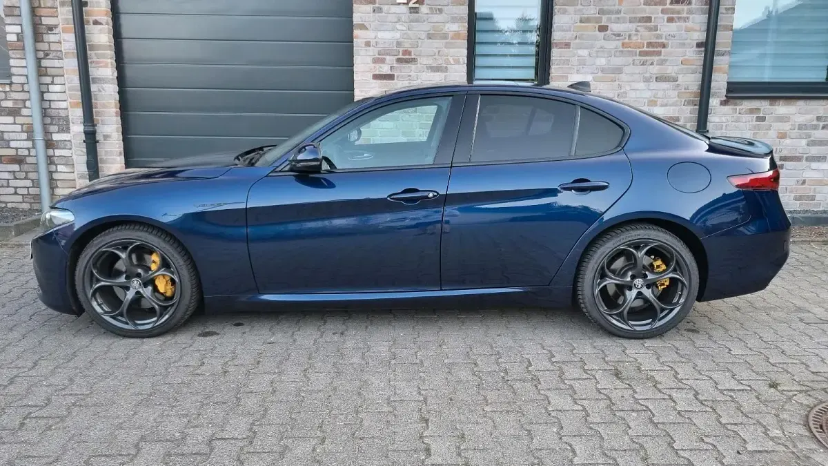 Gebraucht Alfa Romeo Giulia Veloce 209 PS (153 kW) 2018 Blau Limousine