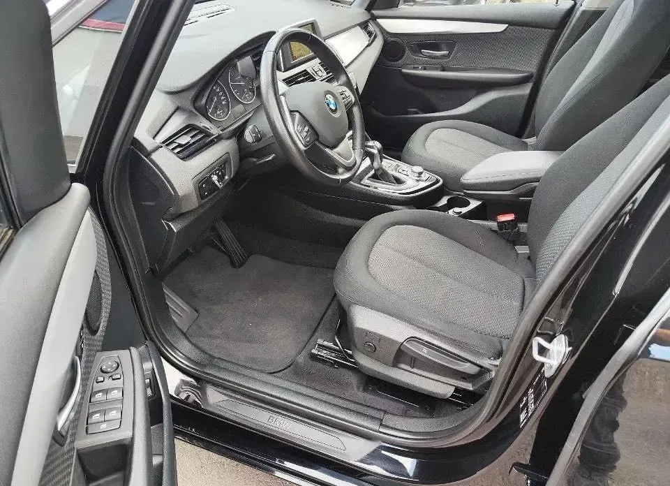 Gebraucht BMW 218 Gran Tourer 150 PS (110 kW) 2015 Schwarz Van / Kleinbus
