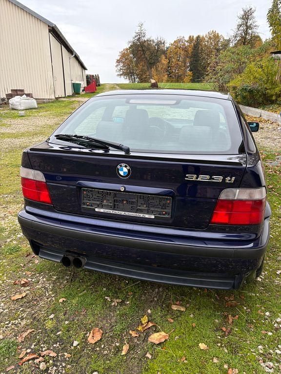 Gebraucht BMW 323 Performance 170 PS (125 kW) 1998 Limousine