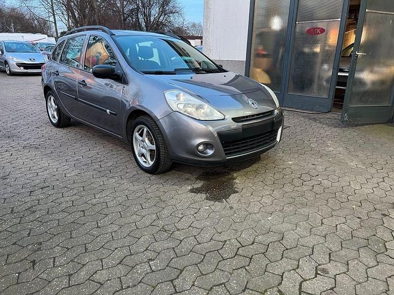 Grau Gebraucht 2010 Renault Clio II Expression Limousine | 2.480 € (Fairer Preis) - Bild 1/4
