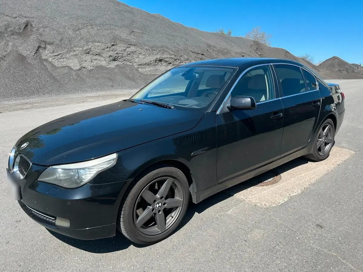 Gebraucht BMW 530 235 PS (172 kW) 2007 Schwarz Limousine