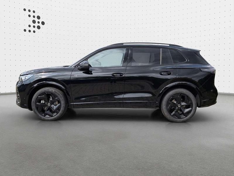 Neu VW Tiguan IQ Drive 150 PS (110 kW) 2026 Grenadillschwarz metallic SUV