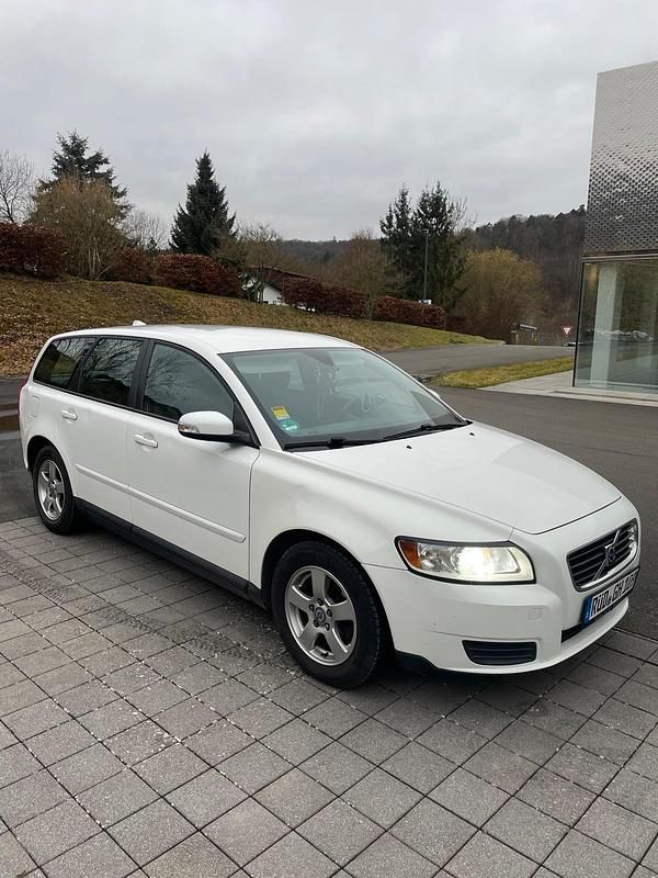 Gebraucht Volvo V50 2008 Weiß Kombi