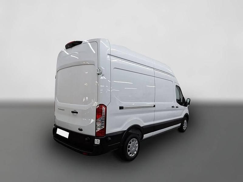 Gebraucht Ford Transit Trend 131 PS (96 kW) 2024 Weiß Limousine
