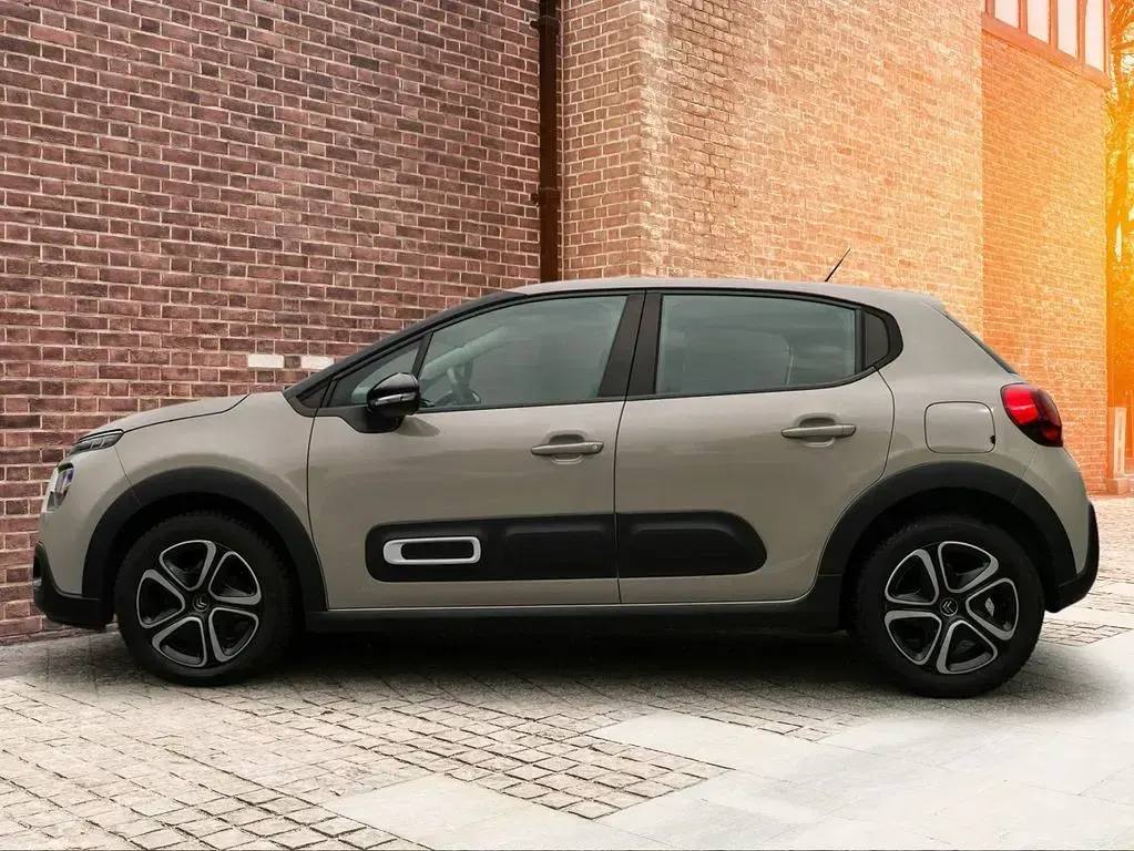 Gebraucht Citroën C3 Feel 82 PS (60 kW) 2022 Lackierung sable/metallic klar Kleinwagen