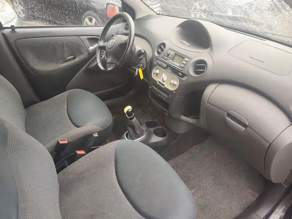 Gebraucht Toyota Yaris Sol 87 PS (63 kW) 2003 Schwarz Limousine