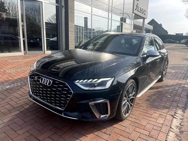 Gebraucht Audi S4 Ambiente 341 PS (250 kW) 2023 Schwarz metallic Kombi