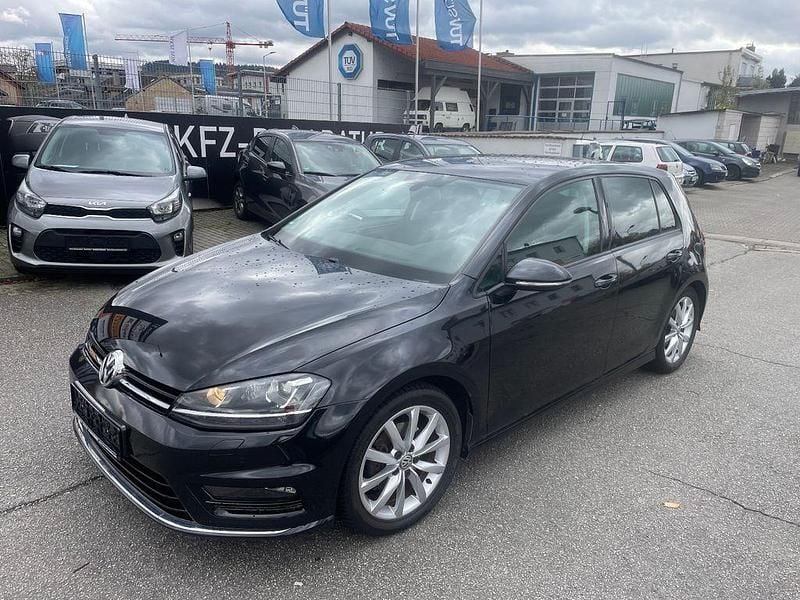 Schwarz Gebraucht 2016 VW Golf Highline Limousine | 9.999 € (Guter Preis) - Bild 1/4