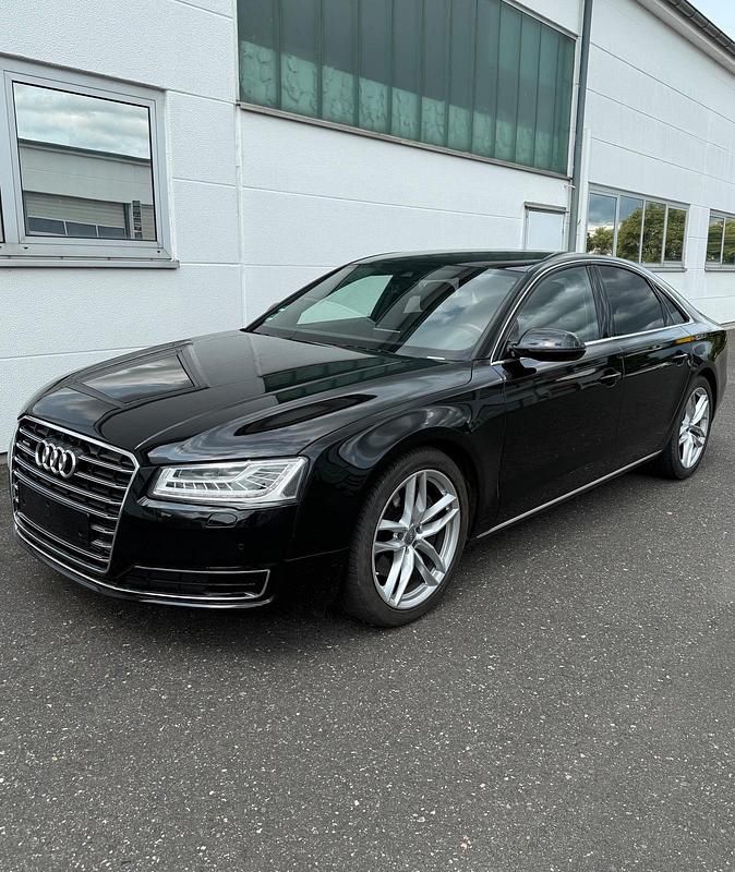 Schwarz Gebraucht 2016 Audi A8 Limousine | 20.900 € (Superpreis) - Bild 1/4