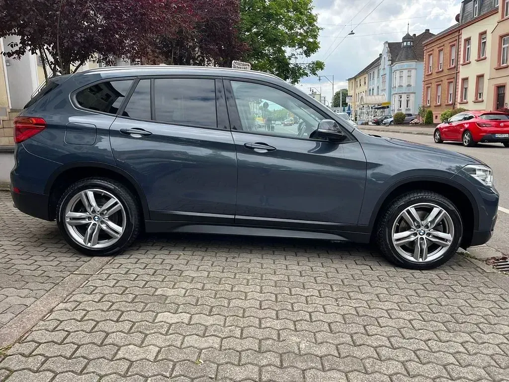 Gebraucht BMW X1 Advantage 192 PS (141 kW) 2019 Grau SUV