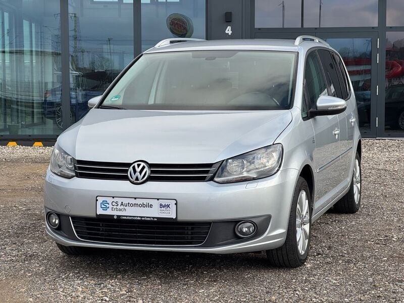 Silber Gebraucht 2011 VW Touran Highline Van / Kleinbus | 7.990 € (Fairer Preis) - Bild 1/4