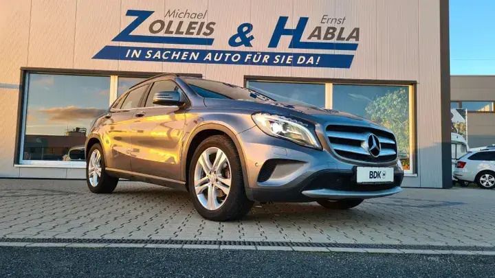 Grã¼n (periklasgrã¼n) Gebraucht 2015 Mercedes G63 AMG AMG SUV | 66.450 € (Fairer Preis) - Bild 1/4