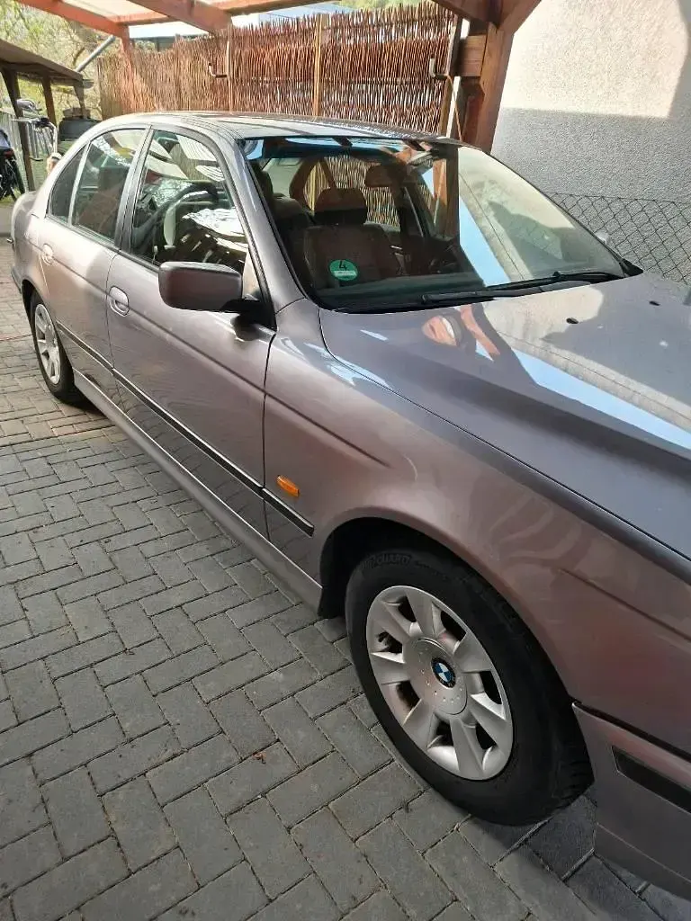Gebraucht BMW 520 150 PS (110 kW) 1996 Grau Limousine