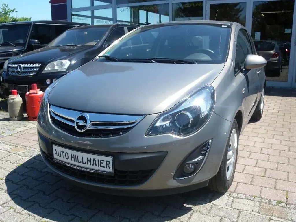Używany Opel Corsa Innovation 95 KM (69 kW) 2013 Szary Hatchback