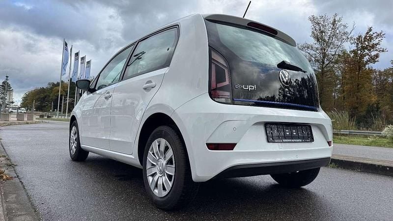 Gebraucht VW e-up! 61 kW (83 PS) 2020 Pure white Kleinwagen