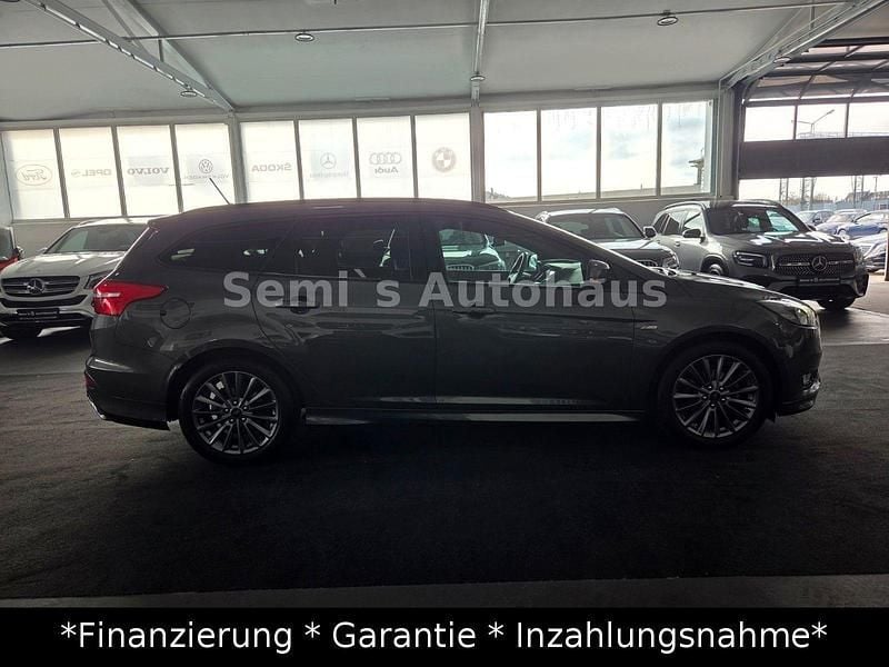 Gebraucht Ford Focus ST-Line 140 PS (102 kW) 2018 Grau Kombi