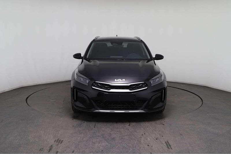 Neu Kia XCeed Vision 150 PS (110 kW) 2026 Schwarz SUV