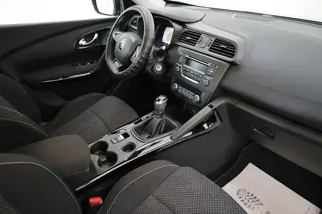 Gebraucht Renault Kadjar Life 131 PS (96 kW) 2017 Schwarz SUV