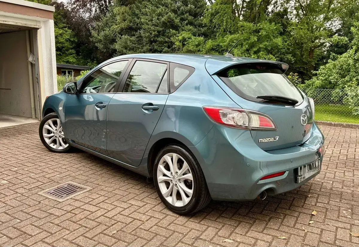 Gebraucht Mazda 3 105 PS (77 kW) 2011 Blau Limousine