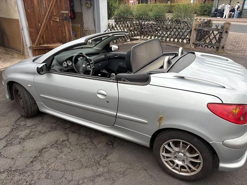 Silber Gebraucht 2004 Peugeot 206 CC Cabrio | 850 € (Superpreis) - Bild 1/4