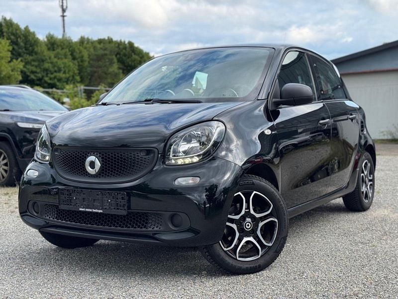 Schwarz Gebraucht 2016 Smart ForFour Basis Kleinwagen | 7.490 € (Fairer Preis) - Bild 1/4