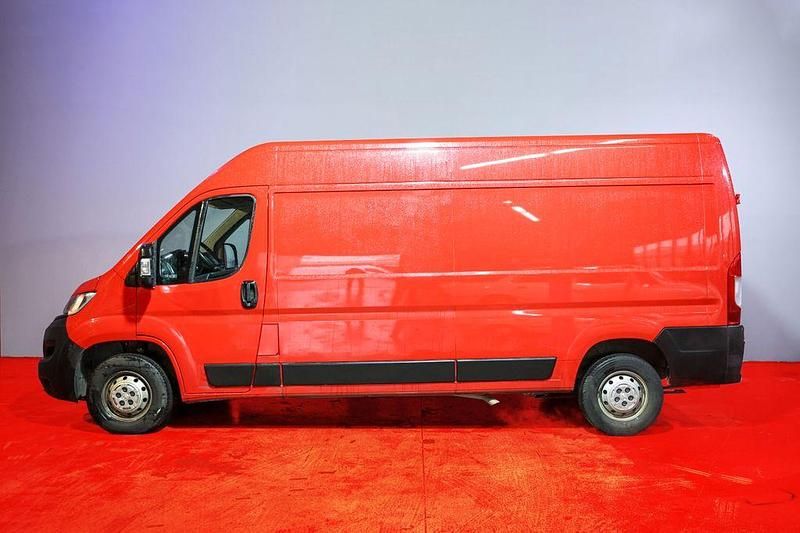 Gebraucht Peugeot Boxer 165 PS (121 kW) 2023 Van