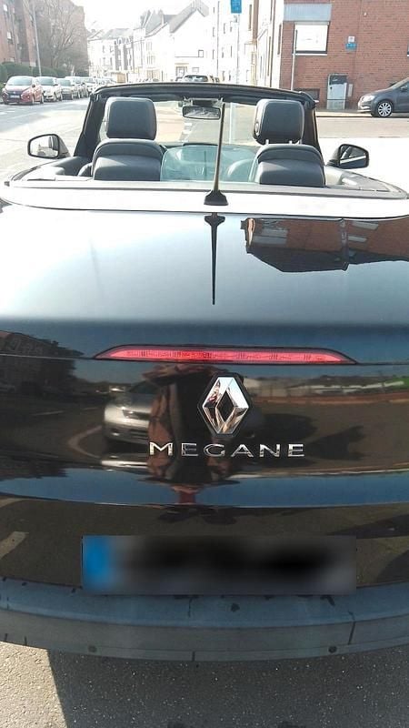 Gebraucht Renault Mégane Cabriolet 132 PS (97 kW) 2014 Schwarz Cabrio