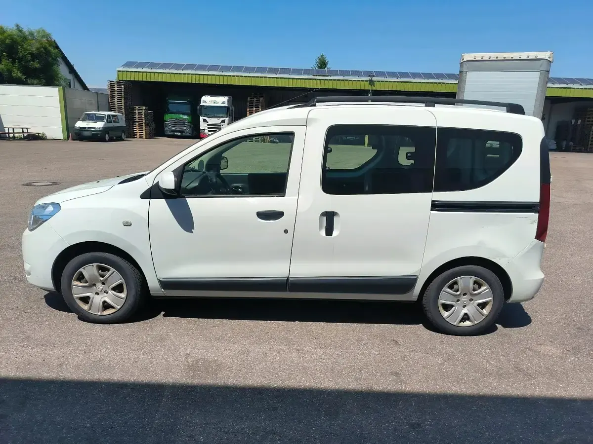 Gebraucht Dacia Dokker 90 PS (66 kW) 2018 Weiß Van / Kleinbus