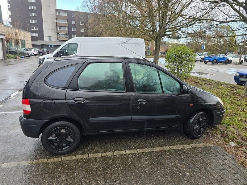 Gebraucht Renault Scénic Expression 107 PS (78 kW) 2001 Schwarz Van / Kleinbus