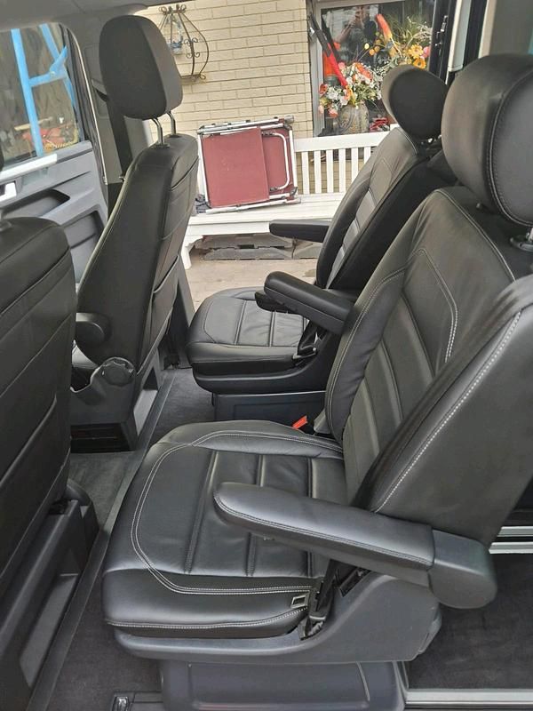 Gebraucht VW Multivan 2021 Schwarz Van / Kleinbus