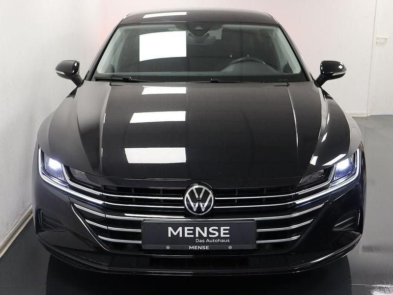 Gebraucht VW Arteon 150 PS (110 kW) 2023 Deep black perleffekt Kombi