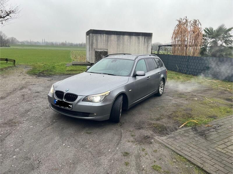 Grau Gebraucht 2010 BMW 535 Kombi | 6.499 € - Bild 1/4