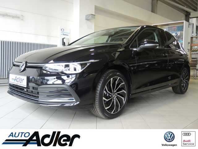 Deep black perleffekt (metallic) Gebraucht 2021 VW Golf VIII Active Kleinwagen | 33.770 € - Bild 1/4