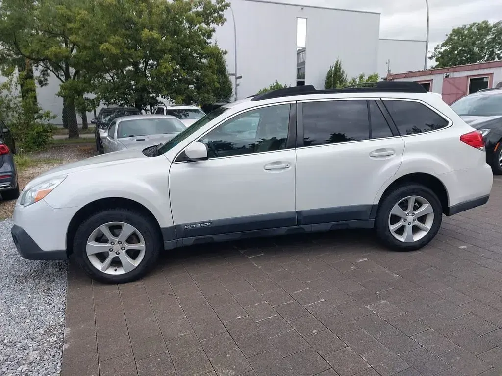 Gebraucht Subaru Outback 173 PS (127 kW) 2013 Weiß Kombi