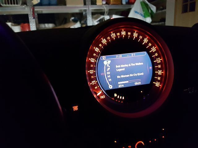 Gebraucht Mini Cooper Cabriolet Chili 166 PS (122 kW) 2011 Rot metallic Cabrio