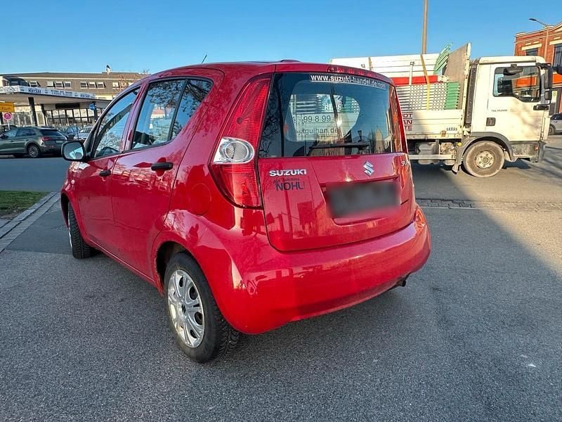 Gebraucht Suzuki Splash 65 PS (47 kW) 2009 Rot Kleinwagen