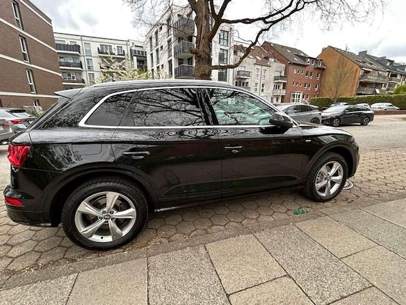 Second-hand Audi Q5 Design 190 CP (139 kW) 2020 Negru SUV