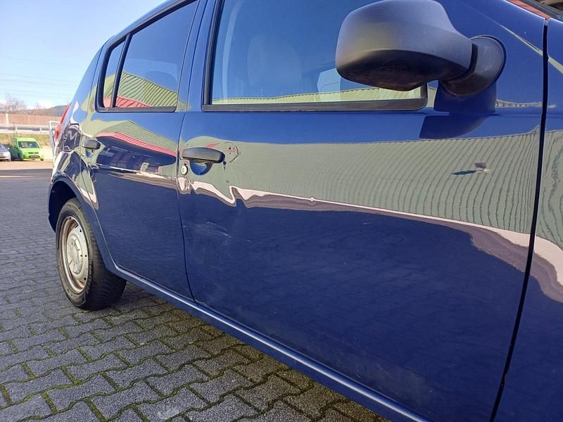 Gebraucht Dacia Sandero 75 PS (55 kW) 2009 Blau Kleinwagen