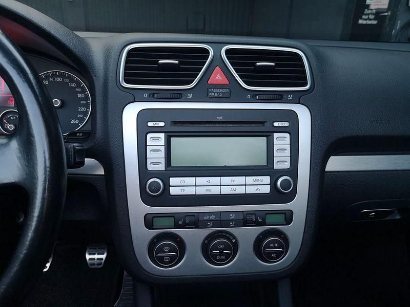 Gebraucht VW Eos 122 PS (89 kW) 2008 Blau Cabrio