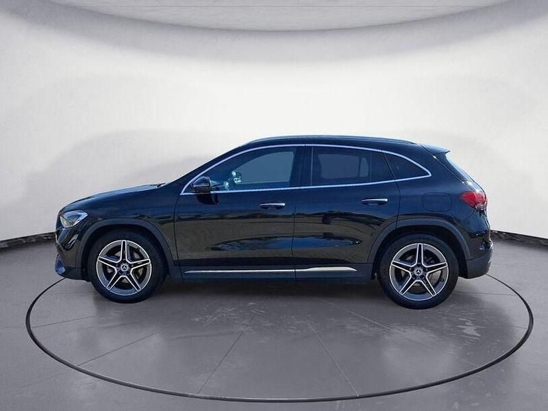 Gebraucht Mercedes GLA200 163 PS (119 kW) 2021 Schwarz SUV