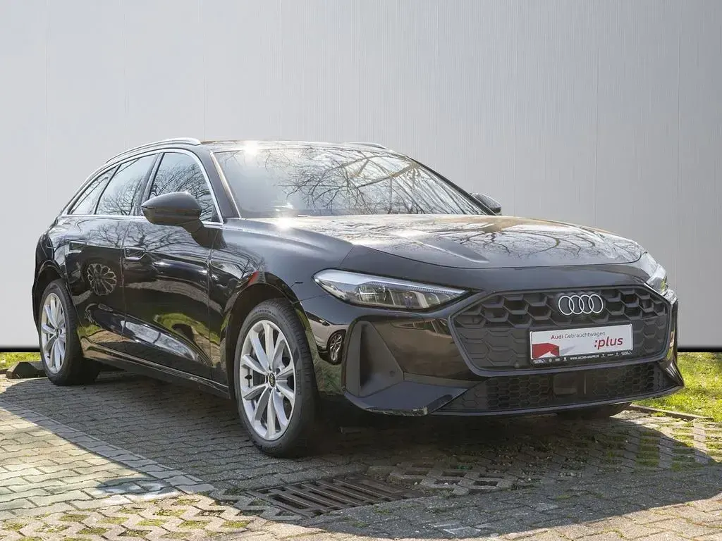 Second-hand Audi A5 Ambiente 204 CP (150 kW) 2025 Negru Break