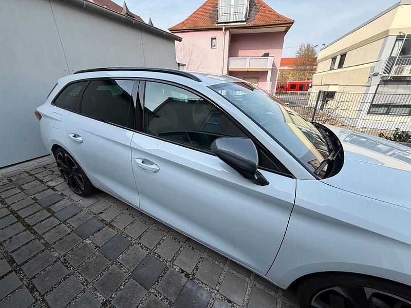 Gebraucht Cupra Leon VZ 310 PS (228 kW) 2022 Weiß Kombi