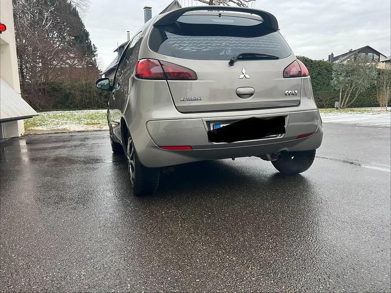 Gebraucht Mitsubishi Colt 95 PS (69 kW) 2008 Grau Kleinwagen