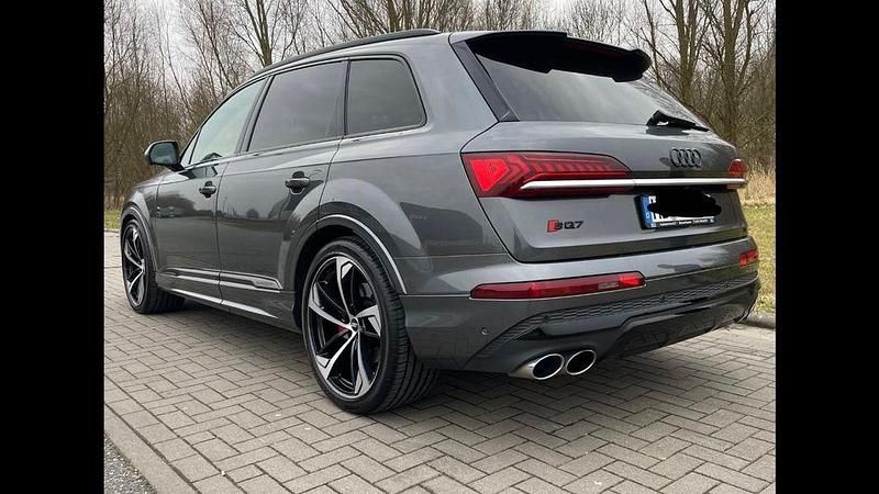 Gebraucht Audi SQ7 Ambiente 435 PS (319 kW) 2021 Grau SUV
