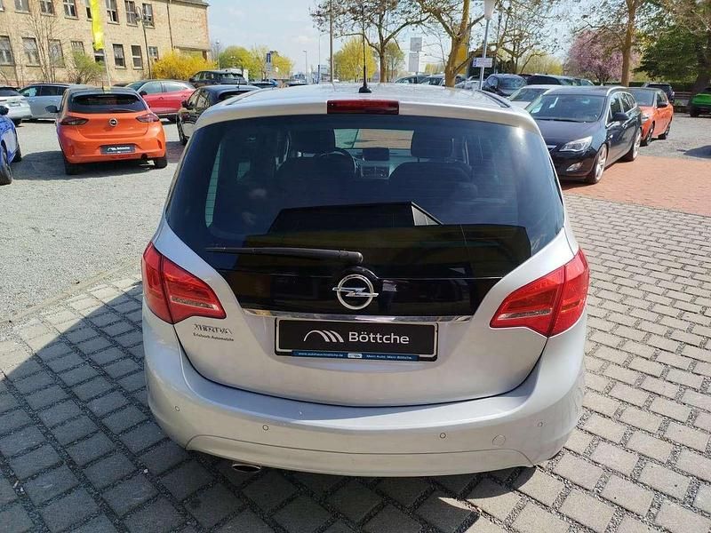 Gebraucht Opel Meriva 140 PS (102 kW) 2016 Argon silber/ice silver (m2) Van / Kleinbus