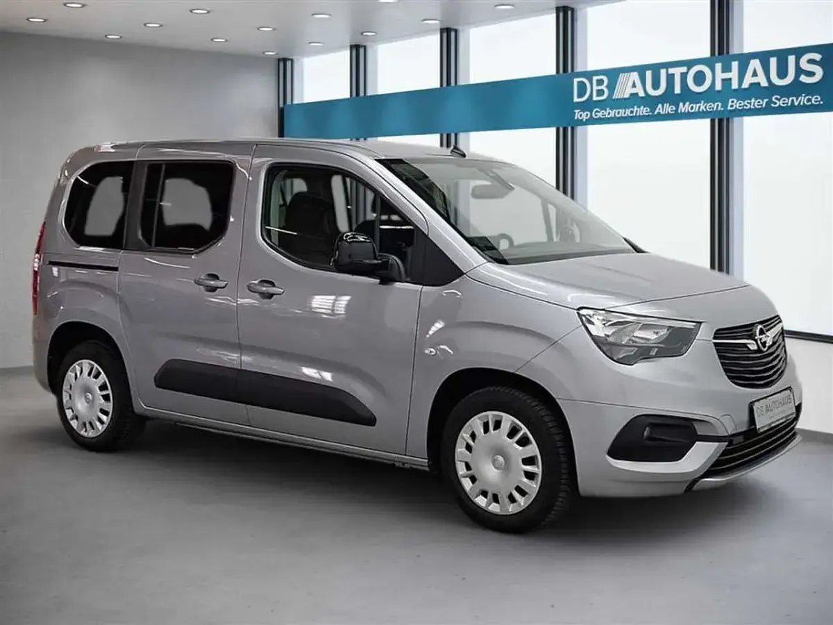 Gebraucht Opel Combo Life Elegance 131 PS (96 kW) 2022 Silber Van / Kleinbus