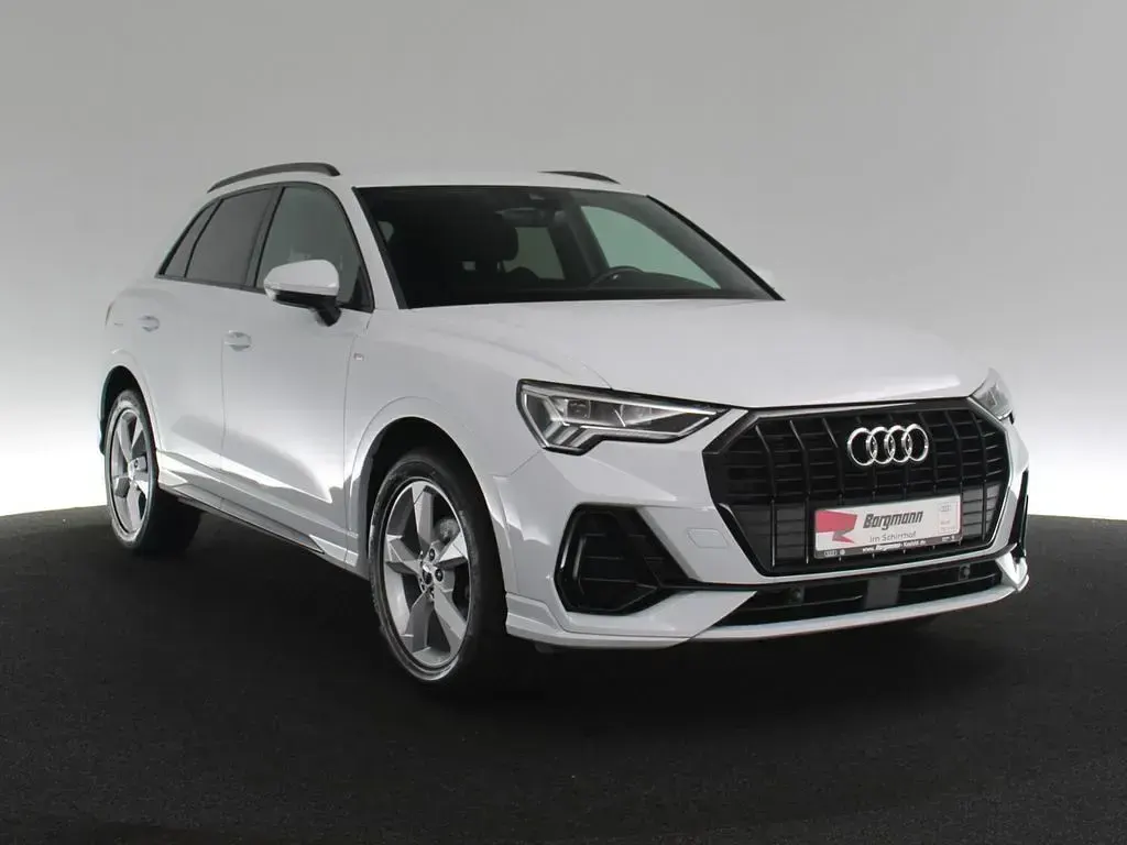 Gebraucht Audi Q3 S-Line 150 PS (110 kW) 2023 Gletscherweiß metallic (metallic) SUV