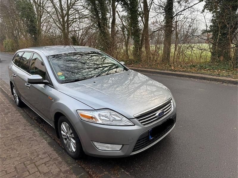 Gebraucht Ford Mondeo Ghia 131 PS (96 kW) 2007 Silber Limousine