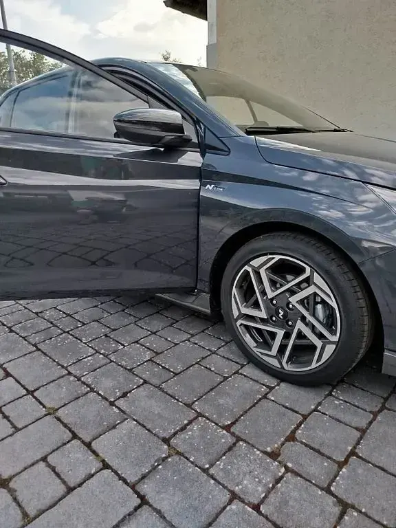 Neu Hyundai i20 N Line 101 PS (74 kW) 2025 Grau Kleinwagen