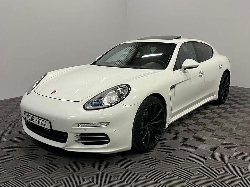 Gebraucht Porsche Panamera 4 Chrono 310 PS (228 kW) 2016 Weiß Limousine